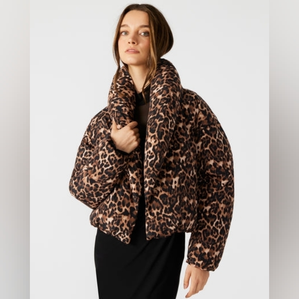 Steve Madden Evy Leopard Puffer Jacket, Animal Print Women's Jacket - Picture 2 of 9
